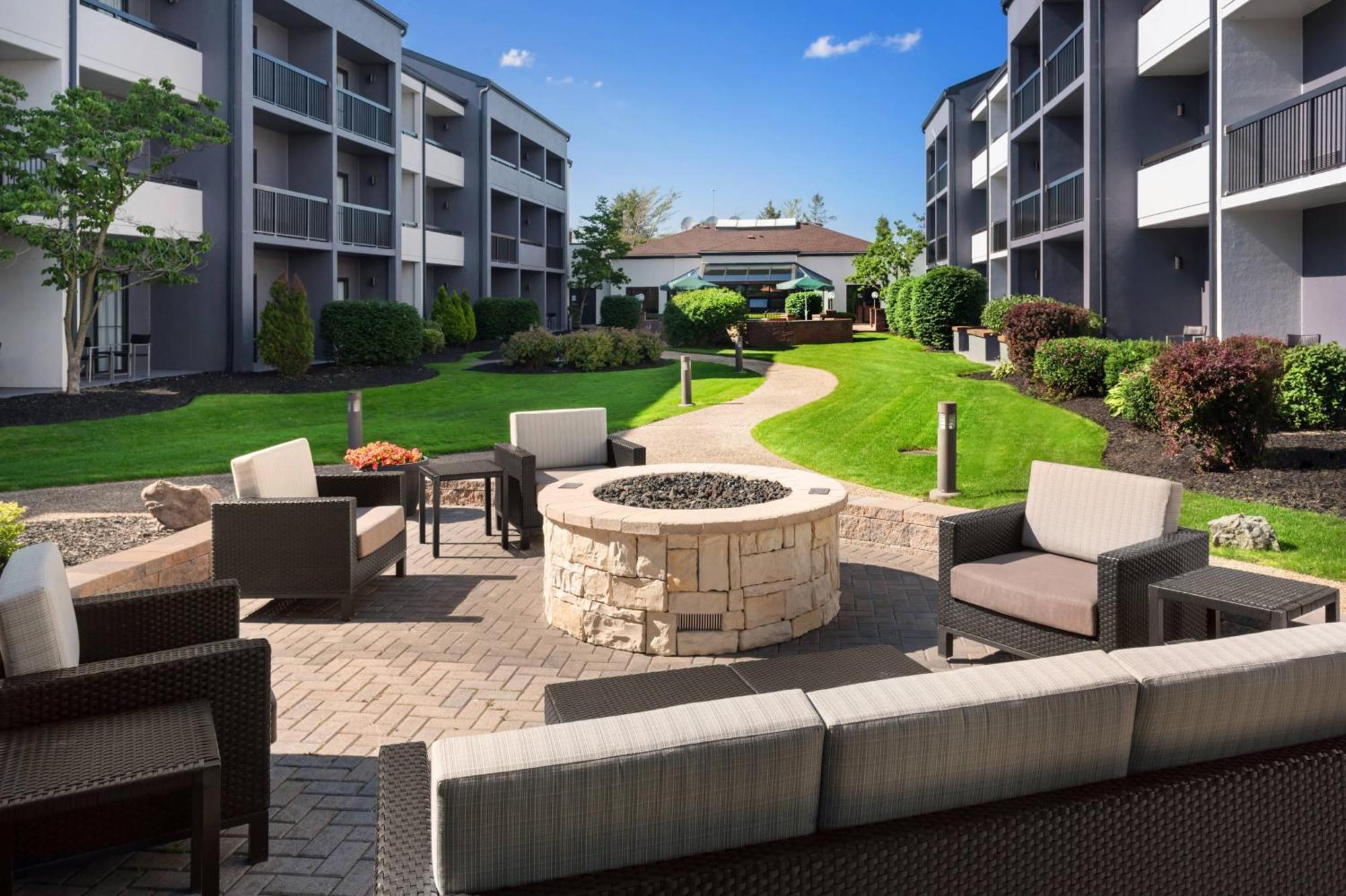 Hotel Courtyard Syracuse Carrier Circle East Syracuse Exterior foto